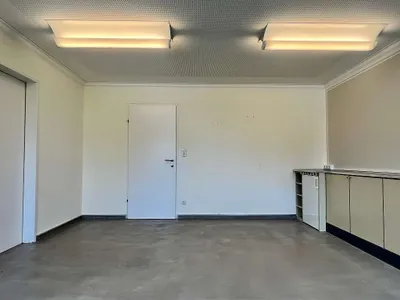 3-Zimmer-Gewerbeimmobilie mieten in Salzburg-Umgebung – 70 m², € 499 – Bild 1 von 5