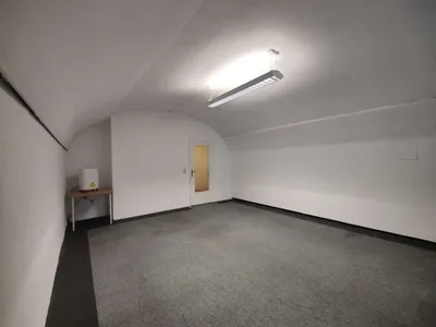 3-Zimmer-Gewerbeimmobilie mieten in Braunau am Inn – 120 m², € 850 – Bild 14 von 23