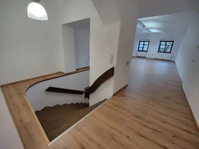 3-Zimmer-Gewerbeimmobilie mieten in Braunau am Inn – 120 m², € 850 – Bild 9 von 23