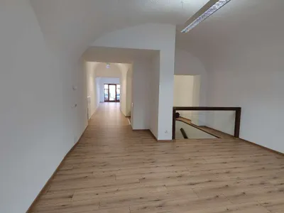 3-Zimmer-Gewerbeimmobilie mieten in Braunau am Inn – 120 m², € 850 – Bild 5 von 23