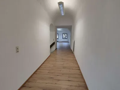 3-Zimmer-Gewerbeimmobilie mieten in Braunau am Inn – 120 m², € 850 – Bild 4 von 23