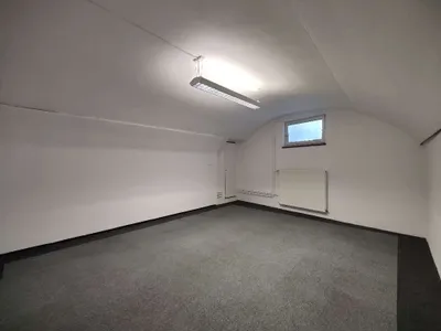 3-Zimmer-Gewerbeimmobilie mieten in Braunau am Inn – 120 m², € 850 – Bild 13 von 23