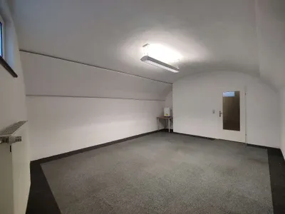 3-Zimmer-Gewerbeimmobilie mieten in Braunau am Inn – 120 m², € 850 – Bild 15 von 23