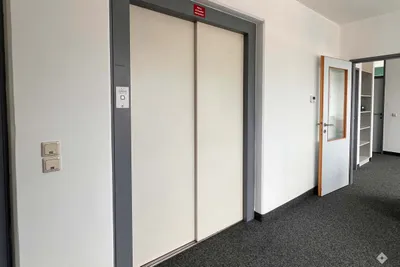 Gewerbeimmobilie mieten in Salzburg Stadt – 270 m², € 3.861 – Bild 8 von 8