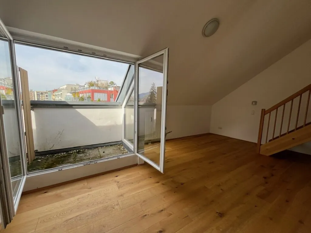 Wunderschöne, perfekt aufgeteilte 3-Zimmer-Altbauwohnung mit kleiner Dachterrasse in absoluter Bestlage, direkt gegenüber der Karl-Franzens-Universität - WG geeignet - Provisionsfrei – pohled 3
