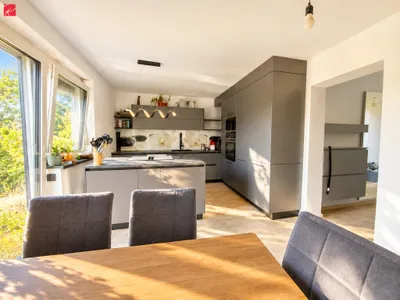 3-Zimmer-Haus kaufen in Weiz – 140 m², € 270.000 – Bild 1 von 6