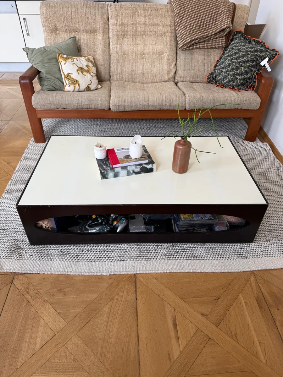 Mid Century Couch Tisch Beistell Sofa Kommode Box Stauraum, € 60,- (8010 Andritz)