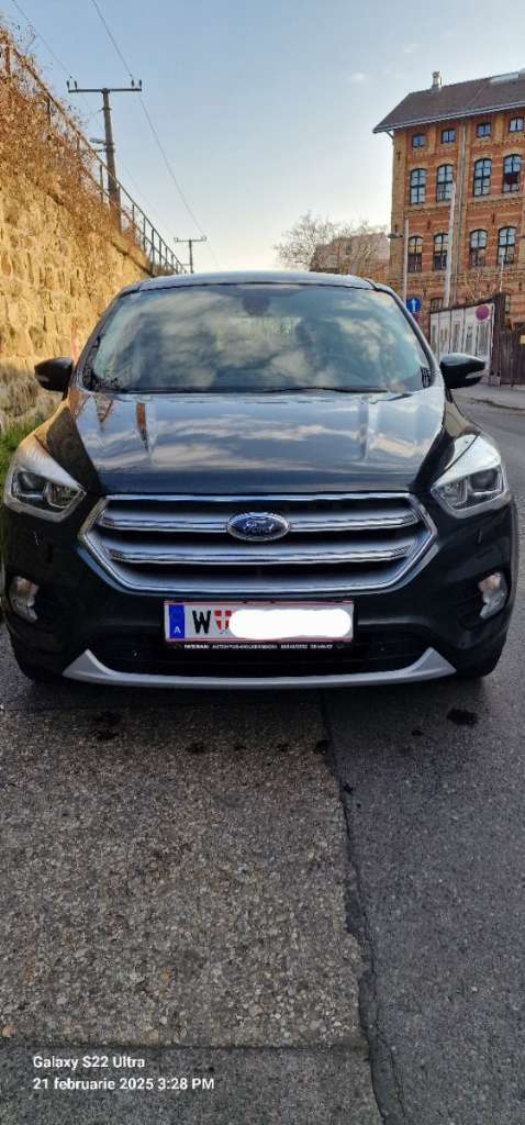 Ford Kuga Titanium 2.0 150 Ps SUV / Geländewagen