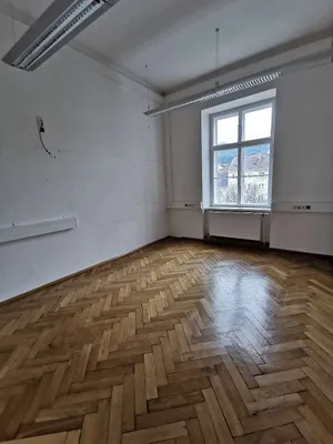 8-Zimmer-Gewerbeimmobilie mieten in Leoben – 300 m², € 3.760 – Bild 10 von 14