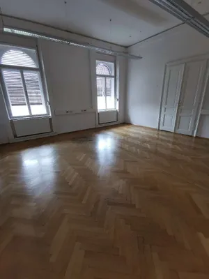 8-Zimmer-Gewerbeimmobilie mieten in Leoben – 300 m², € 3.760 – Bild 8 von 14