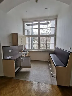 8-Zimmer-Gewerbeimmobilie mieten in Leoben – 300 m², € 3.760 – Bild 7 von 14