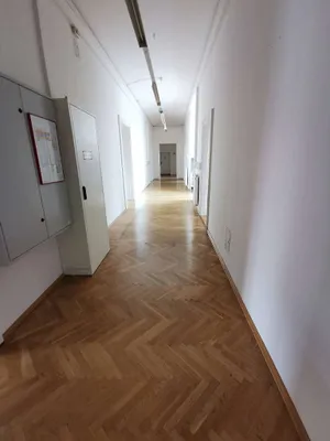 8-Zimmer-Gewerbeimmobilie mieten in Leoben – 300 m², € 3.760 – Bild 4 von 14