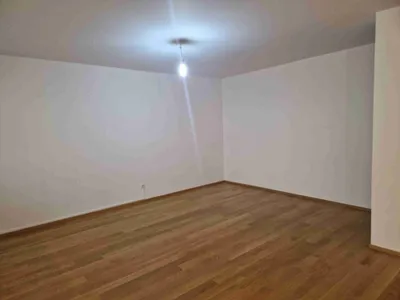 Wohnen im Servitenviertel! Hervorragend geschnittene 2-Zimmer-Wohnung inkl. Loggia – Bild 3