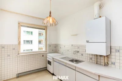 2-Zimmer-Wohnung kaufen in Gmunden – 65 m², € 117.000 – Bild 2 von 12