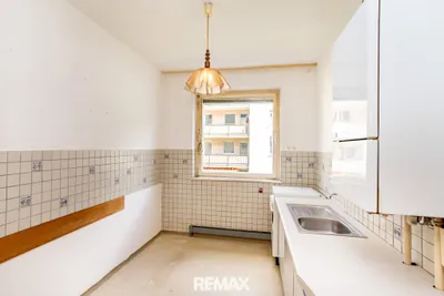 2-Zimmer-Wohnung kaufen in Gmunden – 65 m², € 117.000 – Bild 3 von 12