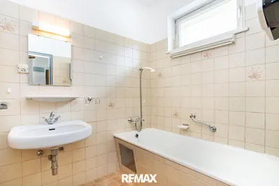 2-Zimmer-Wohnung kaufen in Gmunden – 65 m², € 117.000 – Bild 8 von 12