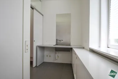 6-Zimmer-Wohnung mieten in Wien – 248,83 m², € 4.199 – Bild 18 von 29