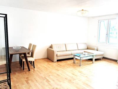 3-Zimmer-Dachgeschosswohnung, klimatisiert & WG-geeignet, Bahnhof und U-Bahn Nähe – Bild 3