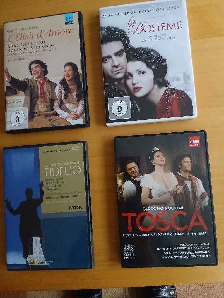 Opern 4 4 Opern DVDs mit Spitzenbesetzung, € 8,- (1210 Wien) - willhaben