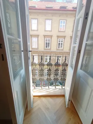 8. Lenaugasse TOPSANIERTE 2-ZIMMER STILALTBAUMIETE (Erstbezug nach Sanierung) IM PREMIUMBEREICH DIREKT IM HERZEN DER JOSEFSTADT – Bild 3