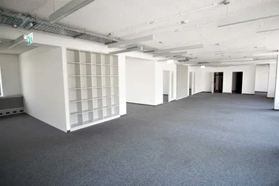 Gewerbeimmobilie mieten in Wien – 241 m², € 16 – Bild 2 von 11