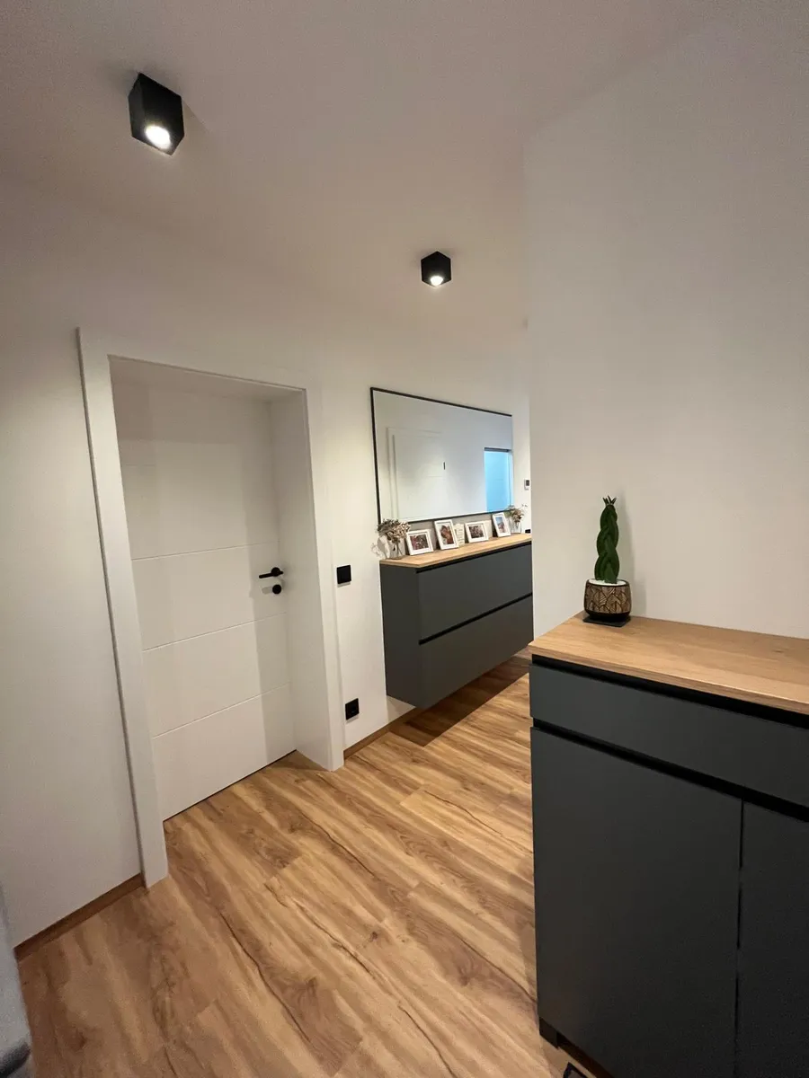 Privatverkauf - kernsanierte Eigentumswohnung mit direktem Gartenzugang im EG - Ansicht 3