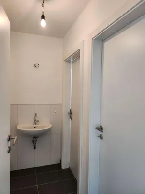 2-Zimmer-Gewerbeimmobilie mieten in Amstetten – 73 m², € 673 – Bild 4 von 5