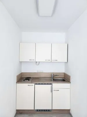 2-Zimmer-Gewerbeimmobilie mieten in Amstetten – 73 m², € 673 – Bild 3 von 5