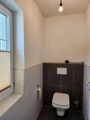 2-Zimmer-Gewerbeimmobilie mieten in Amstetten – 73 m², € 673 – Bild 5 von 5