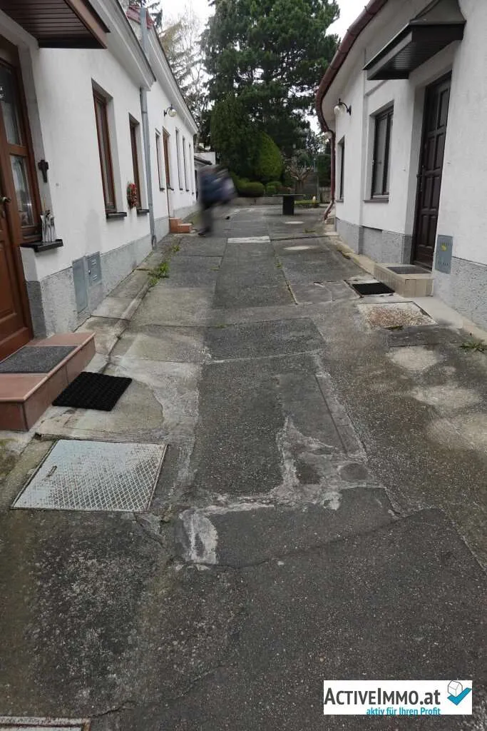 Investoren aufgepasst: attraktives Baugrundstück mit Altgebäude mitten im Zentrum Brunn am Gebirge mit Wohnrecht - Ansicht 3