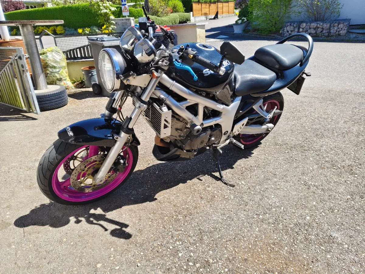 Suzuki SV