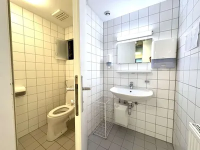 10-Zimmer-Gewerbeimmobilie mieten in Wien – 339 m², € 4.322 – Bild 23 von 30