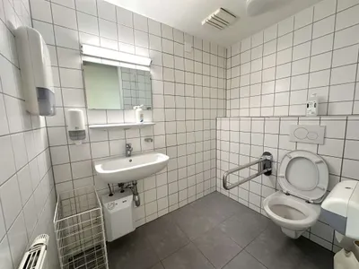 10-Zimmer-Gewerbeimmobilie mieten in Wien – 339 m², € 4.322 – Bild 24 von 30