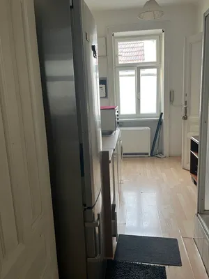 Helle 40 m2 Altbauwohnung Hernals – Bild 3