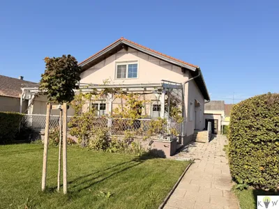 6-Zimmer-Haus kaufen in Neusiedl am See – 245 m², € 345.000 – Bild 2 von 26