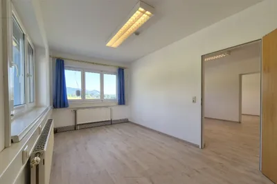 Gewerbeimmobilie mieten in Gmunden – 42 m², € 1.016 – Bild 6 von 12