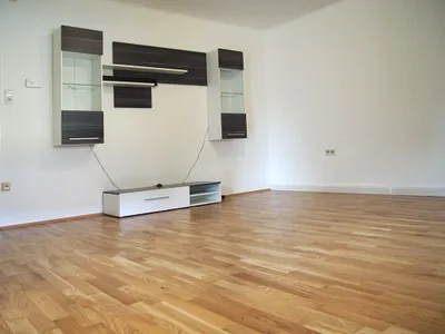 2-Zimmer-Wohnung mieten in Wels – 68 m², € 864 – Bild 2 von 13