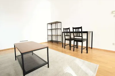 Kurzzeitvermietung! Modern möblierte 2-Zimmer-Wohnung! – Bild 2