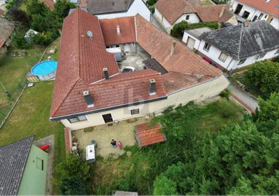 14-Zimmer-Gewerbeimmobilie kaufen in Krems Land – 275 m², € 490.000 – Bild 1 von 6