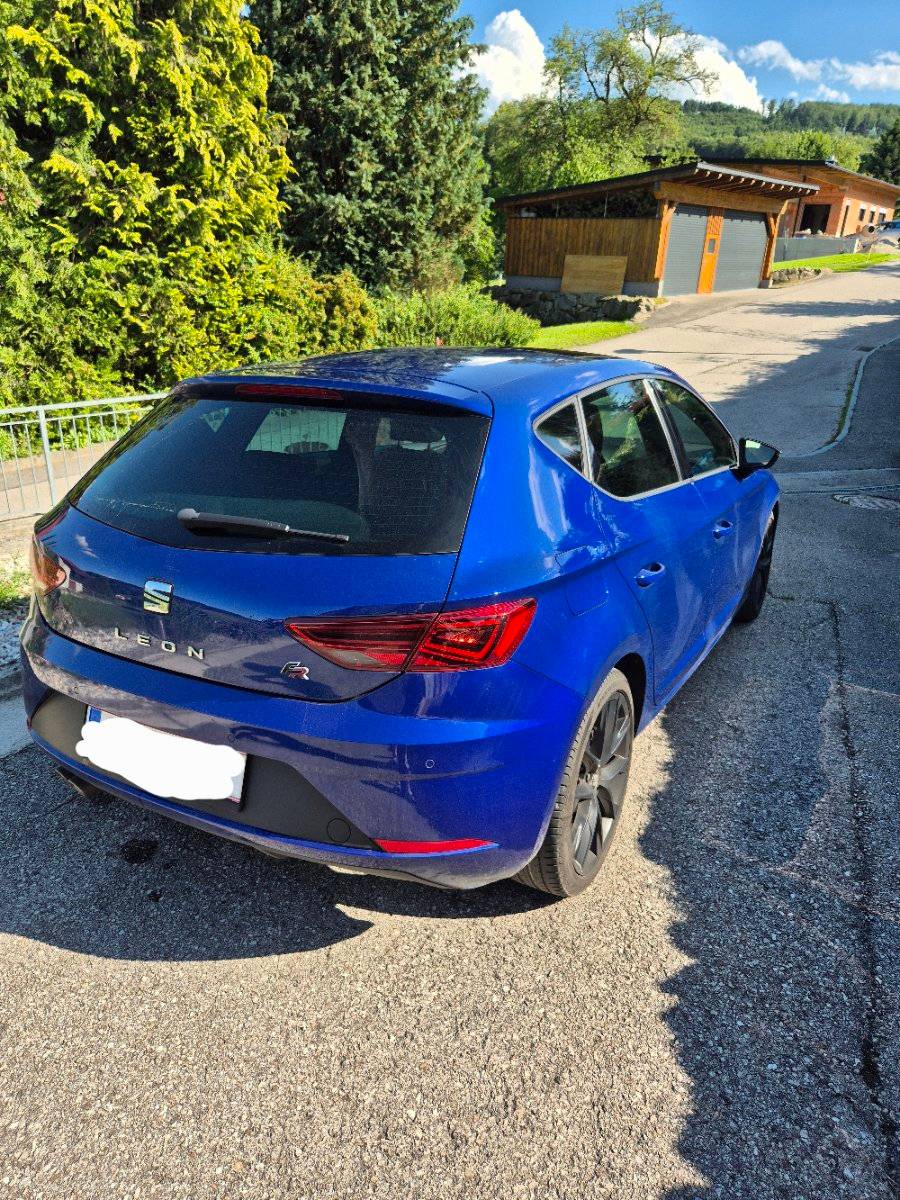 Seat Leon FR TSI DSG Black Edition