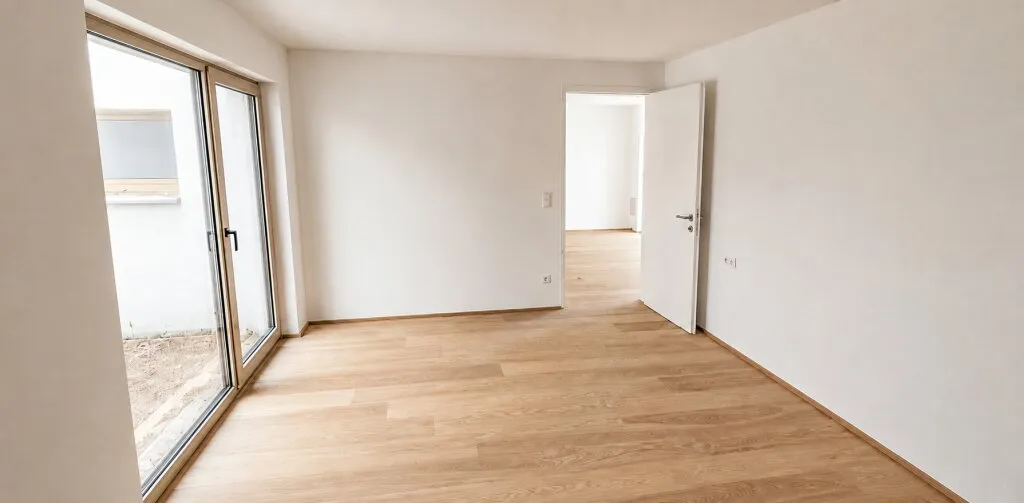 Erstbezug in Baden: Helle Gartenwohnung in attraktiver Lage - Ansicht 3