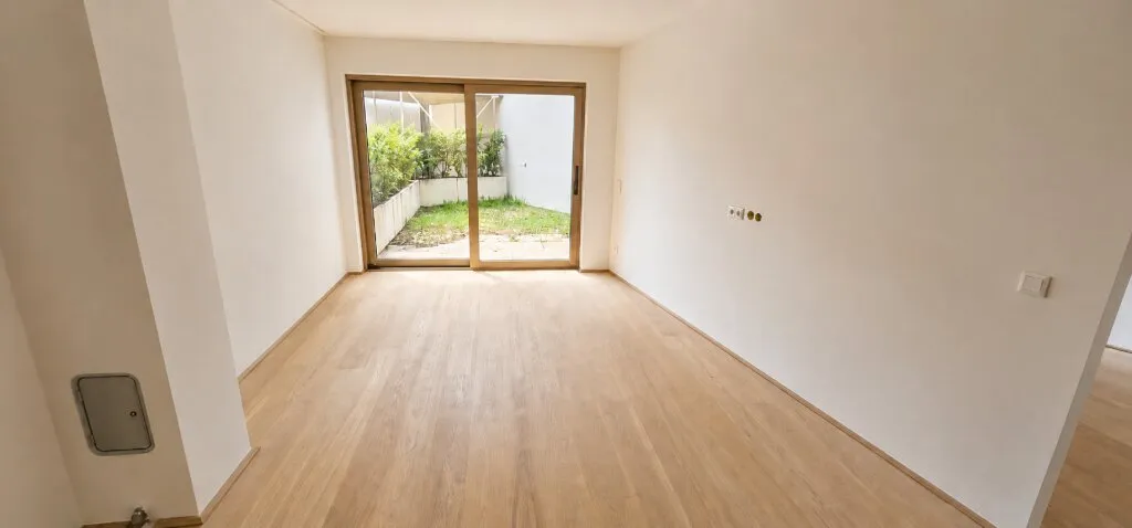 Erstbezug in Baden: Helle Gartenwohnung in attraktiver Lage - Ansicht 2