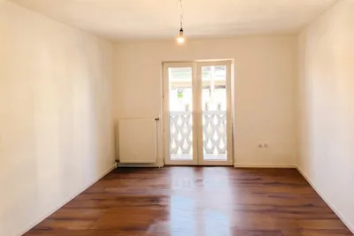 Wohnung mieten in Wiener Neustadt – 32 m², € 600 – Bild 2 von 8