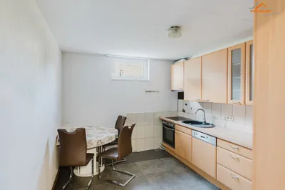 12-Zimmer-Haus kaufen in Neunkirchen – 341,8 m², € 679.000 – Bild 25 von 42
