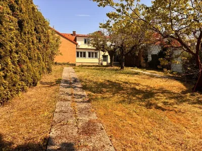 Haus kaufen in Baden – 150 m², € 430.000