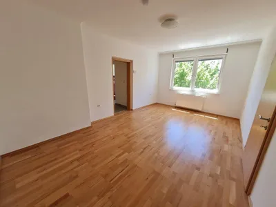 RUHIGE 2 ZIMMER NEUBAUWOHNUNG! GARTENBENÜTZUNG! NÄHE EKZ RIVERSIDE und BAHNHOF LIESING!