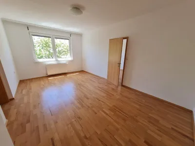 RUHIGE 2 ZIMMER NEUBAUWOHNUNG! GARTENBENÜTZUNG! NÄHE EKZ RIVERSIDE und BAHNHOF LIESING! – Bild 3
