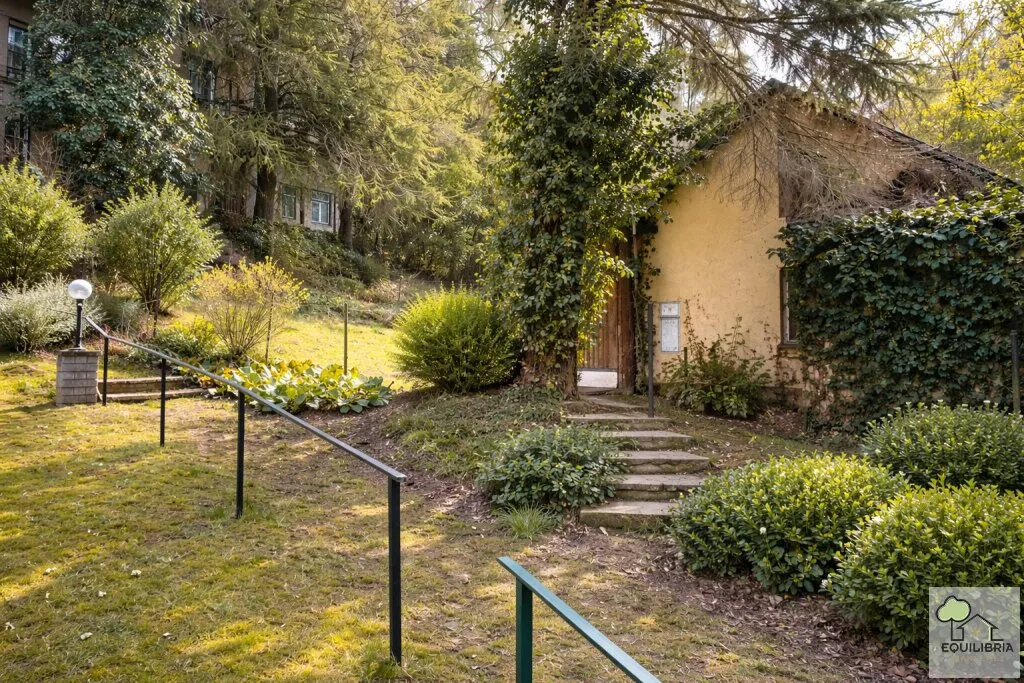 Großzügiges Baugrundstück 1421m² mit Altbestand in Klosterneuburg - Ihr Traum vom Eigenheim! - Widok 2
