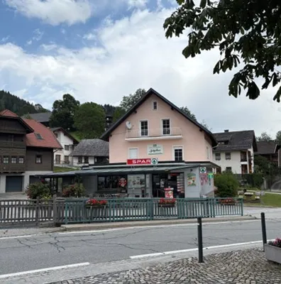 Immobilie kaufen in Feldkirchen – 313 m², € 298.000 – Bild 2 von 2