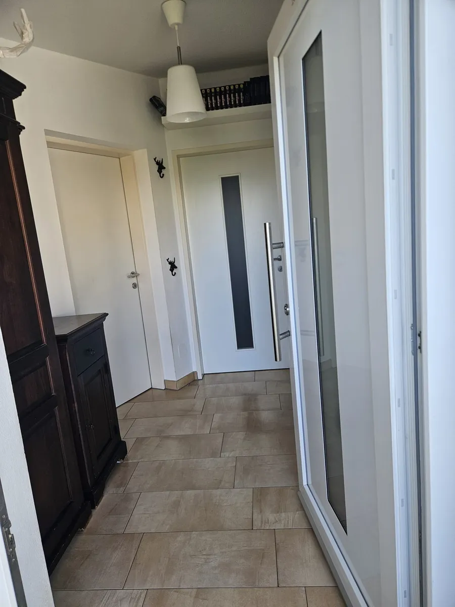 moderne + möblierte 2 Zimmer Wohnung - Ansicht 2